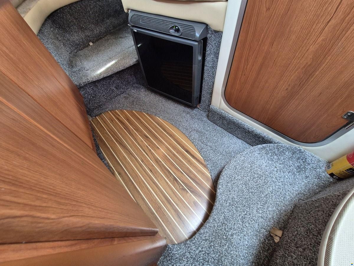 Bayliner 275