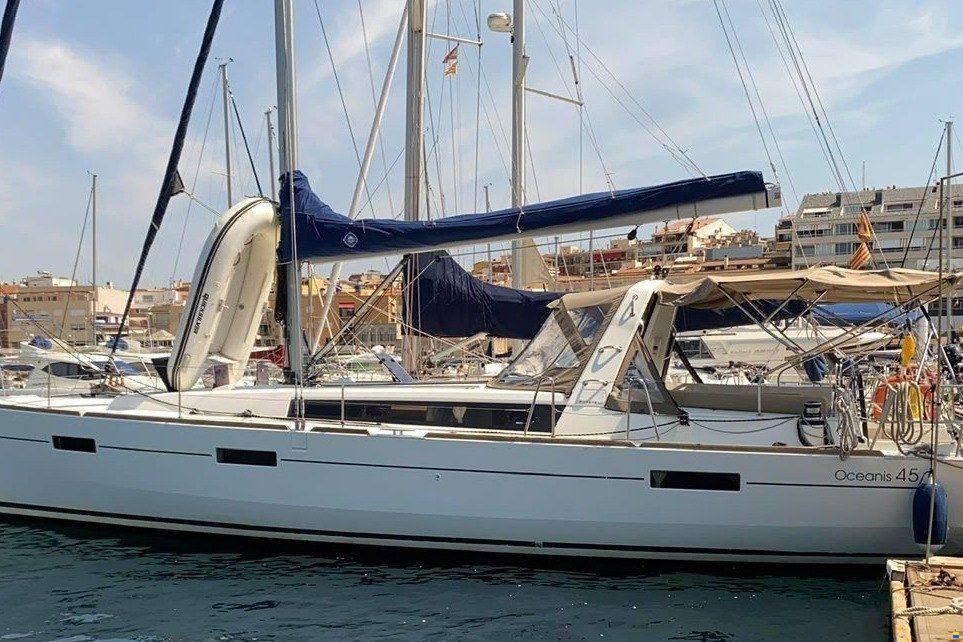 Beneteau Oceanis 45