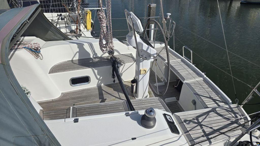 Hanse 350