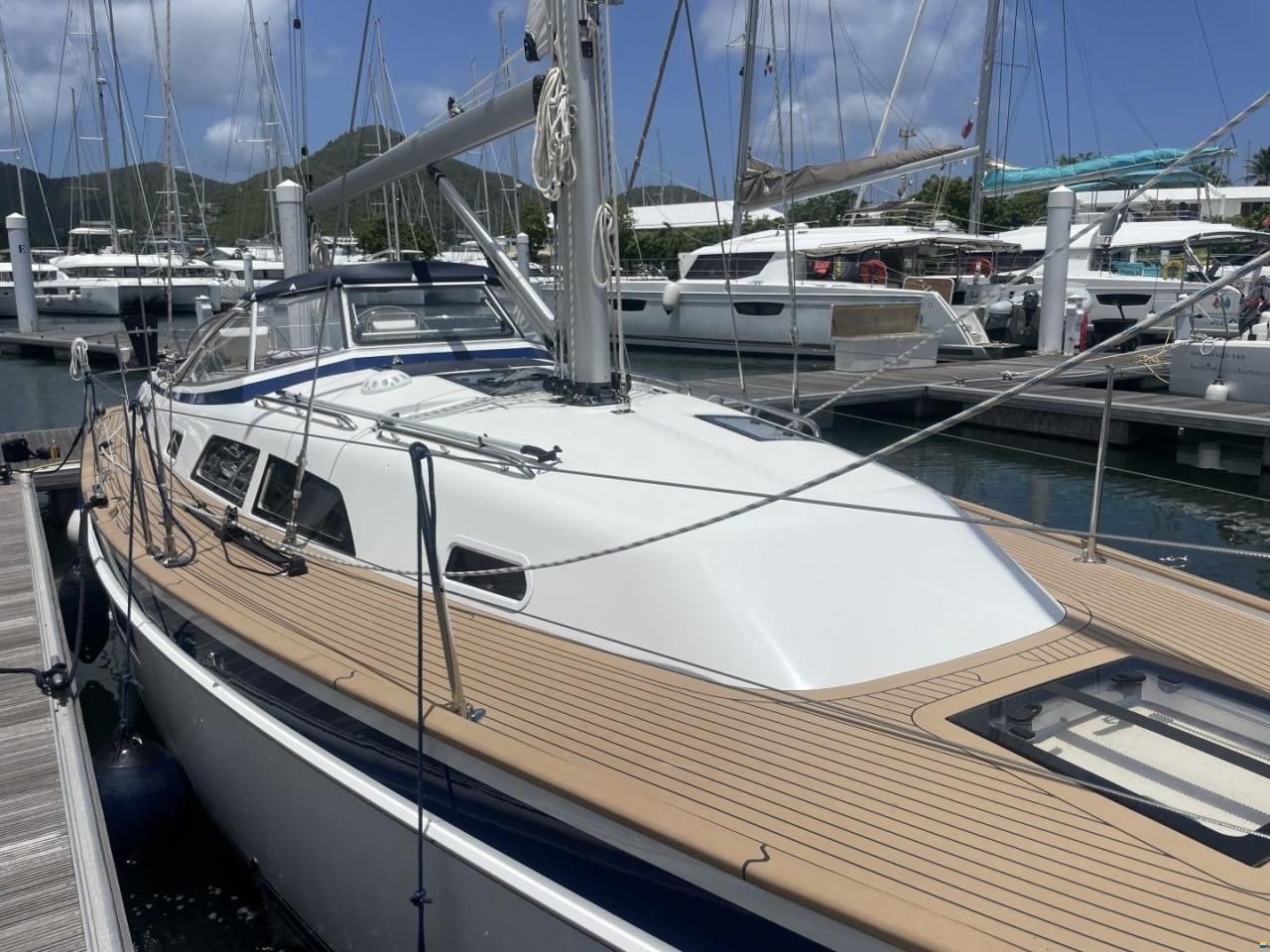 Hallberg-Rassy 340