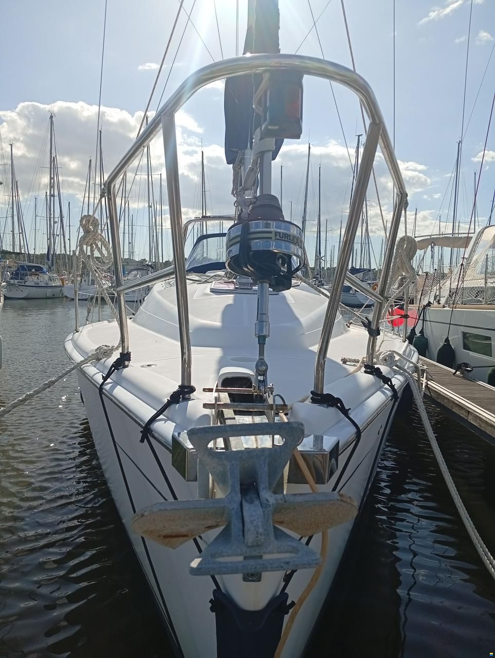 Hunter 33