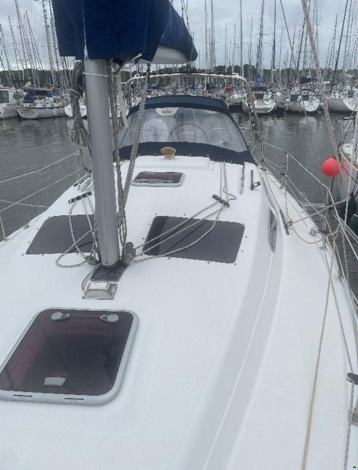 Hunter 33