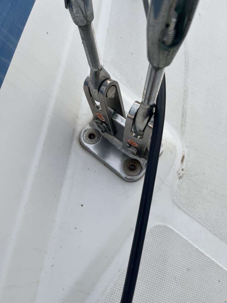 Bavaria 37-3