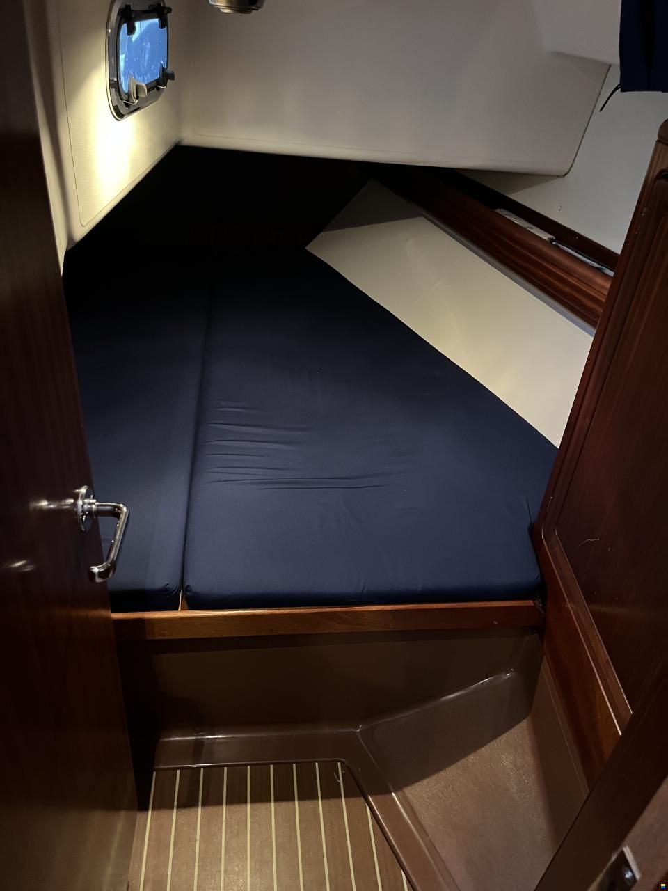 Bavaria 37-3