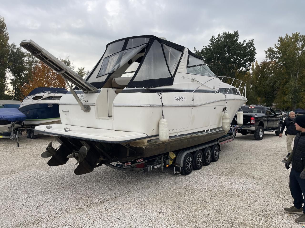 Opacmare hydraulic gangway