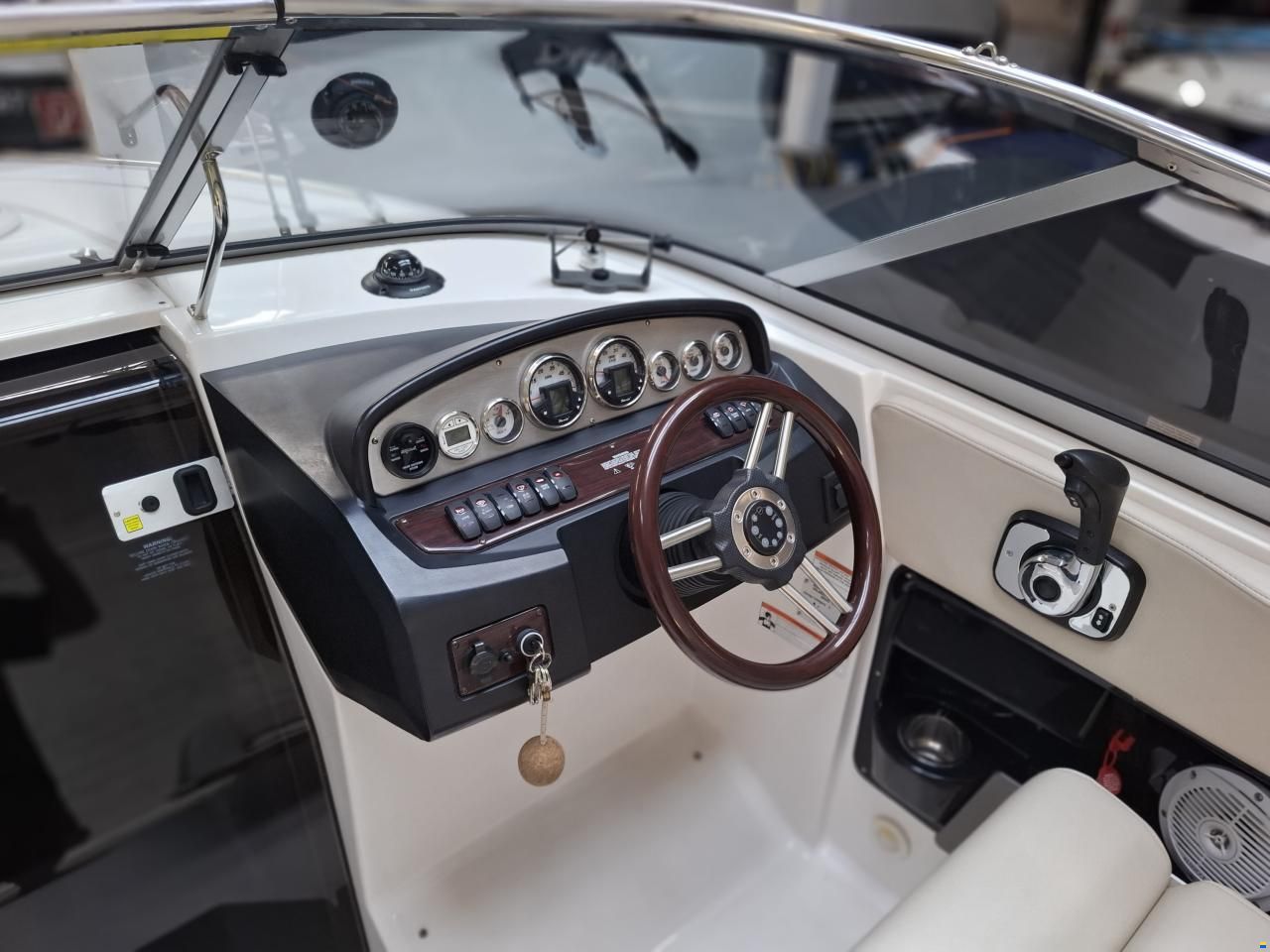 Regal 2750