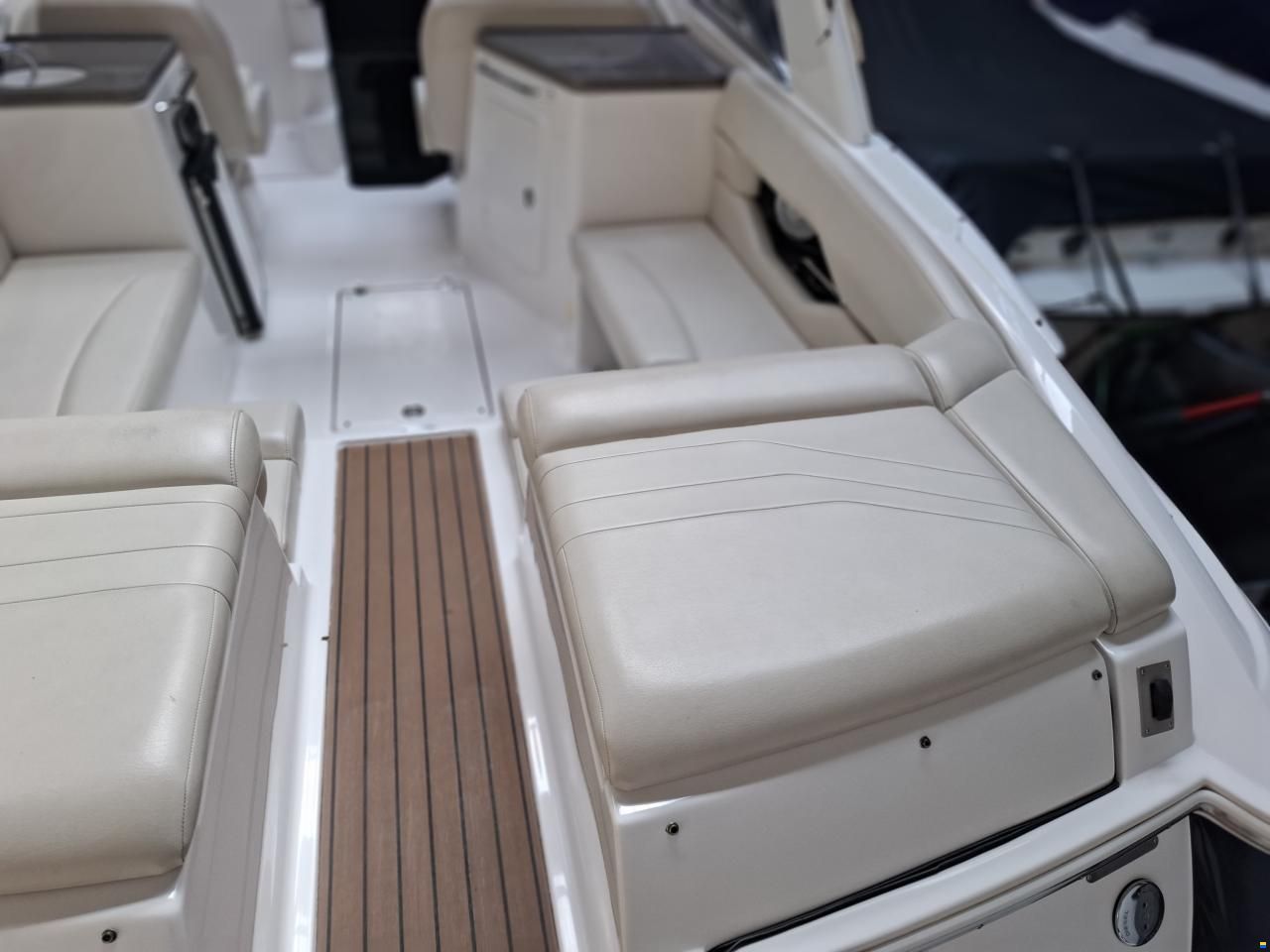 Regal 2750