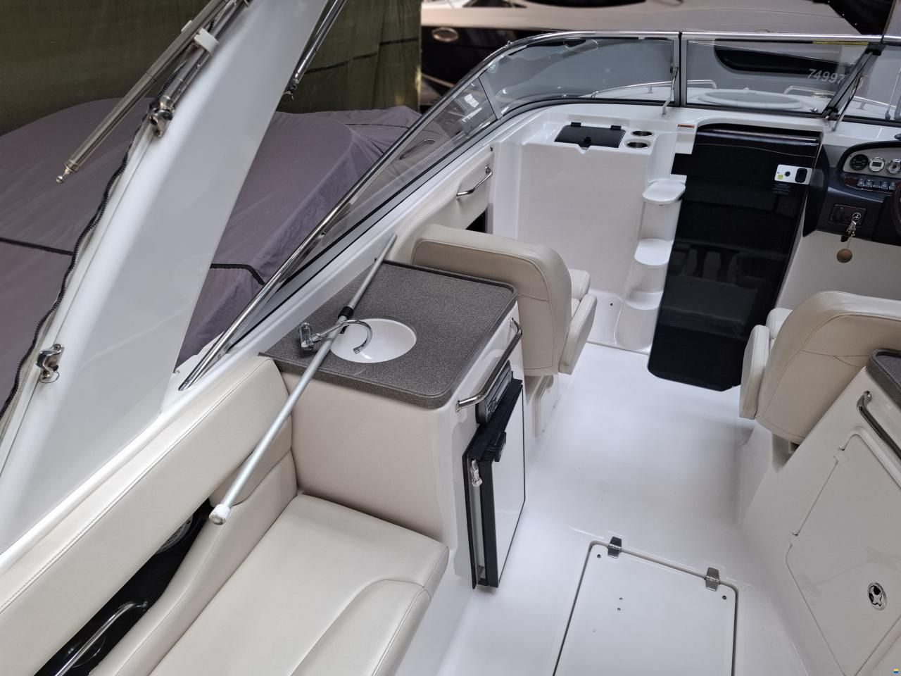Regal 2750