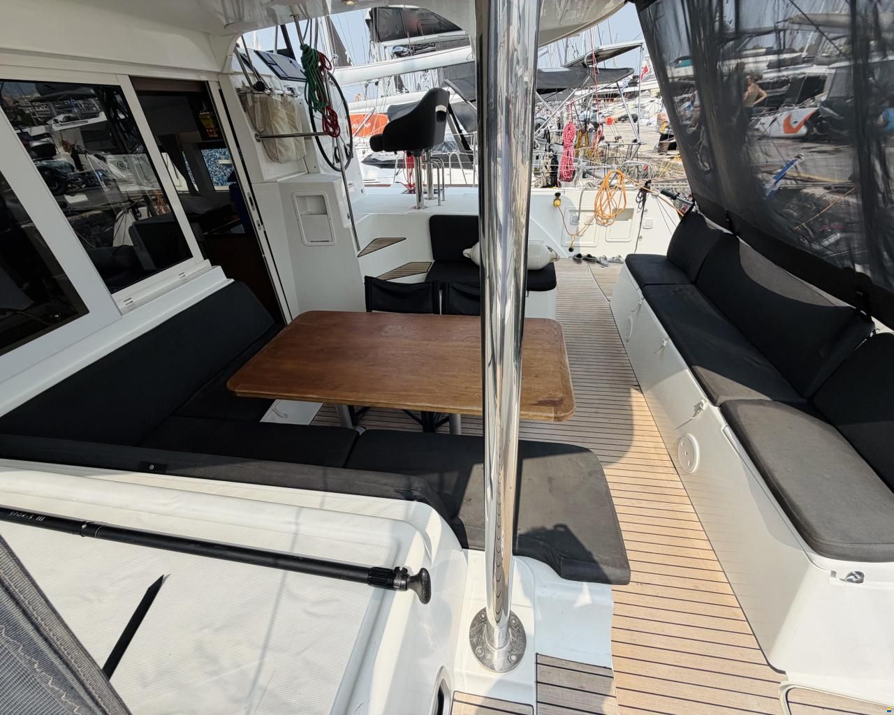 Lagoon 40