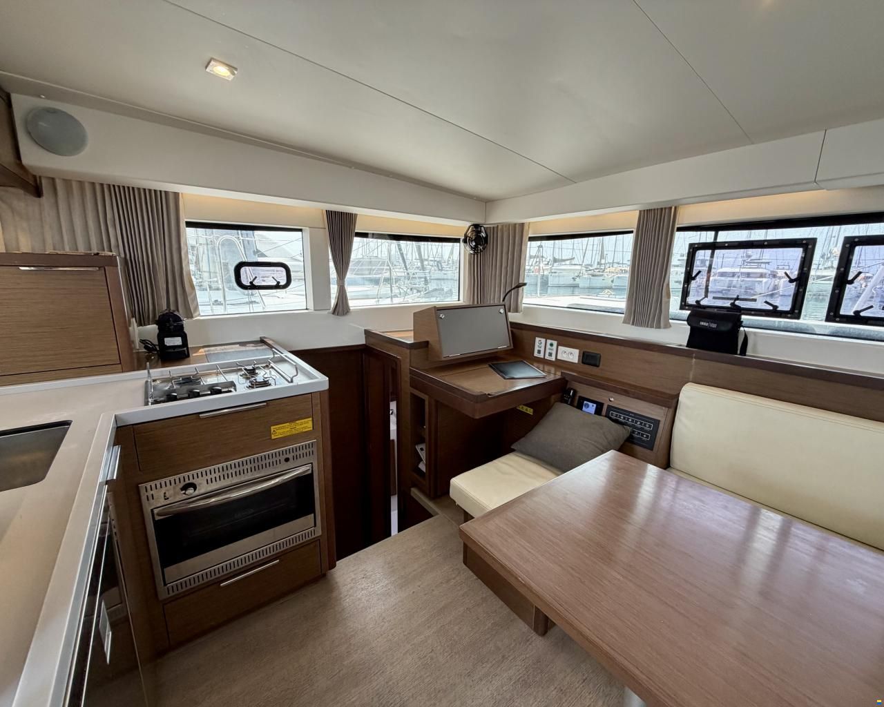 Lagoon 40