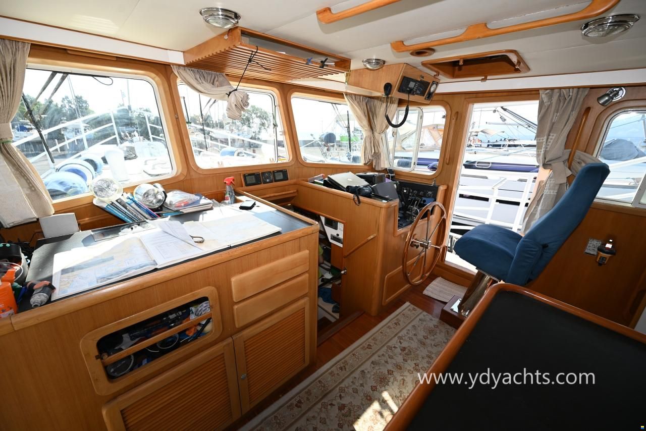 Seahorse Marine Diesel Duck 44 Trawler Motorsailer
