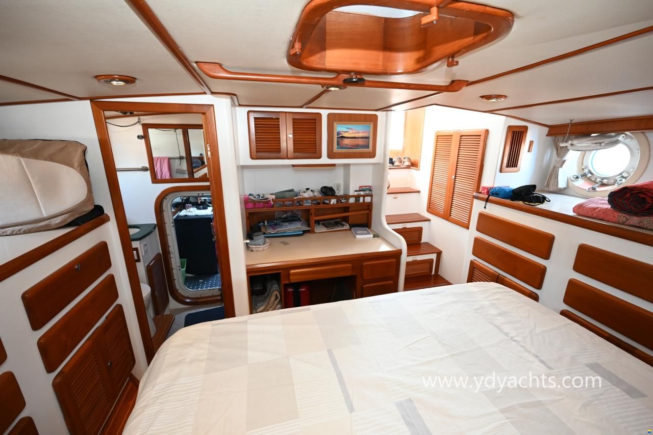 Seahorse Marine Diesel Duck 44 Trawler Motorsailer