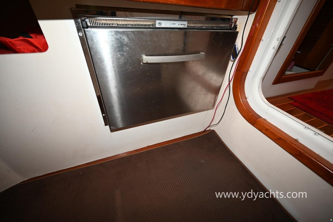 Seahorse Marine Diesel Duck 44 Trawler Motorsailer