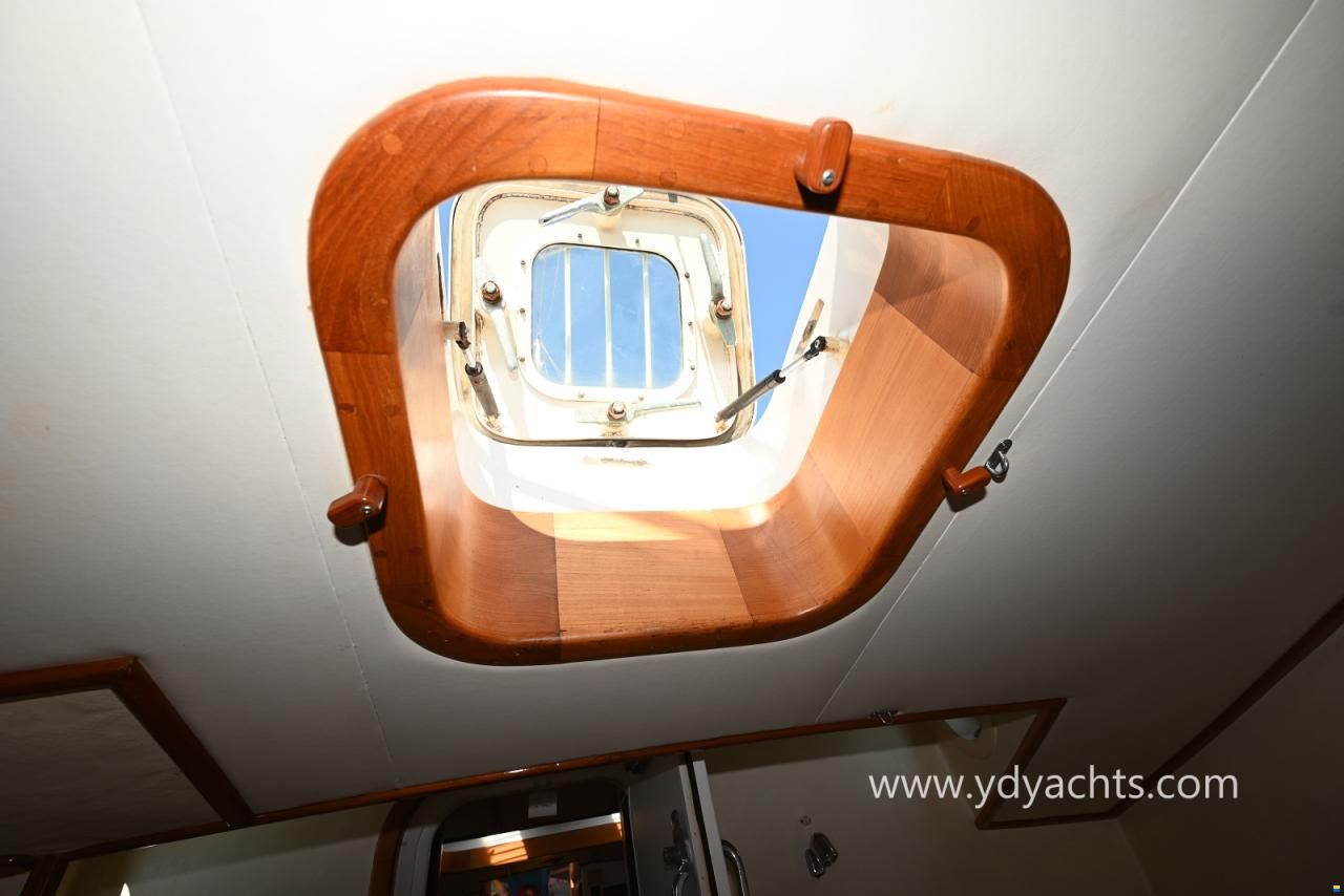 Seahorse Marine Diesel Duck 44 Trawler Motorsailer