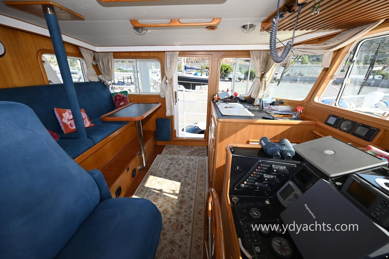 Seahorse Marine Diesel Duck 44 Trawler Motorsailer
