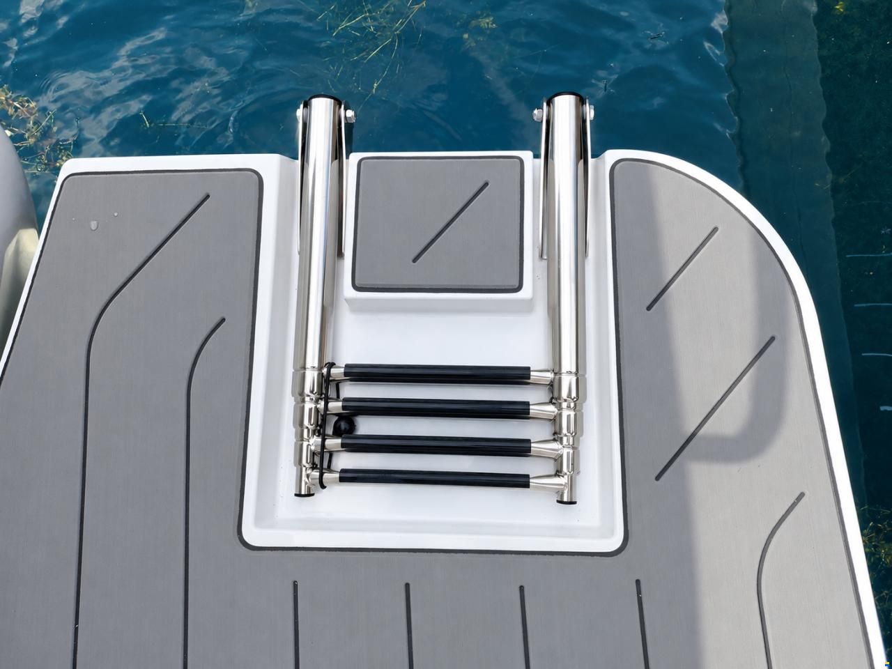 Nautic 880