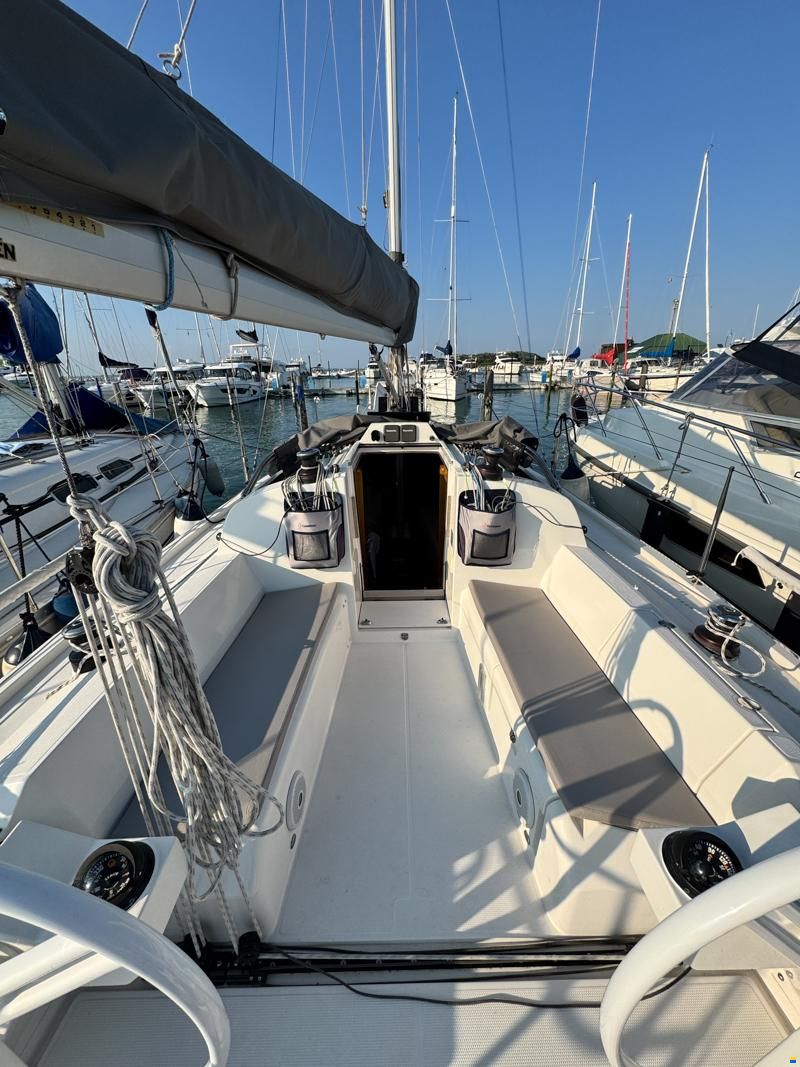 Elan 320