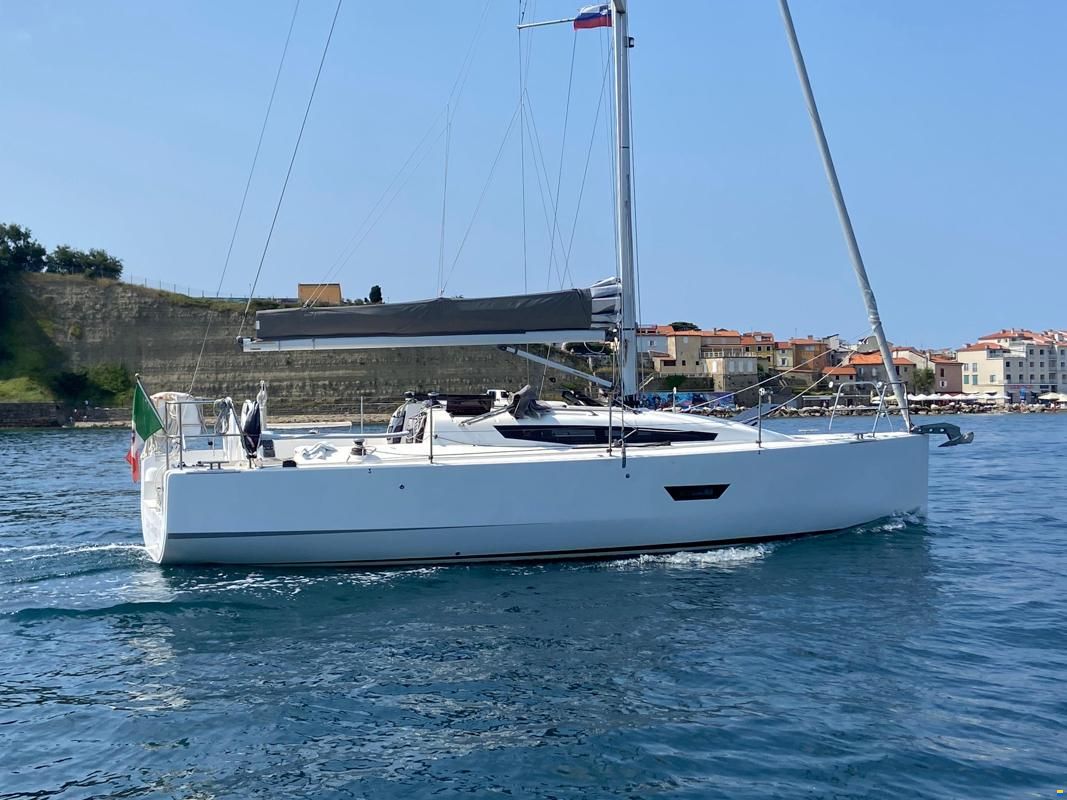 Elan 320