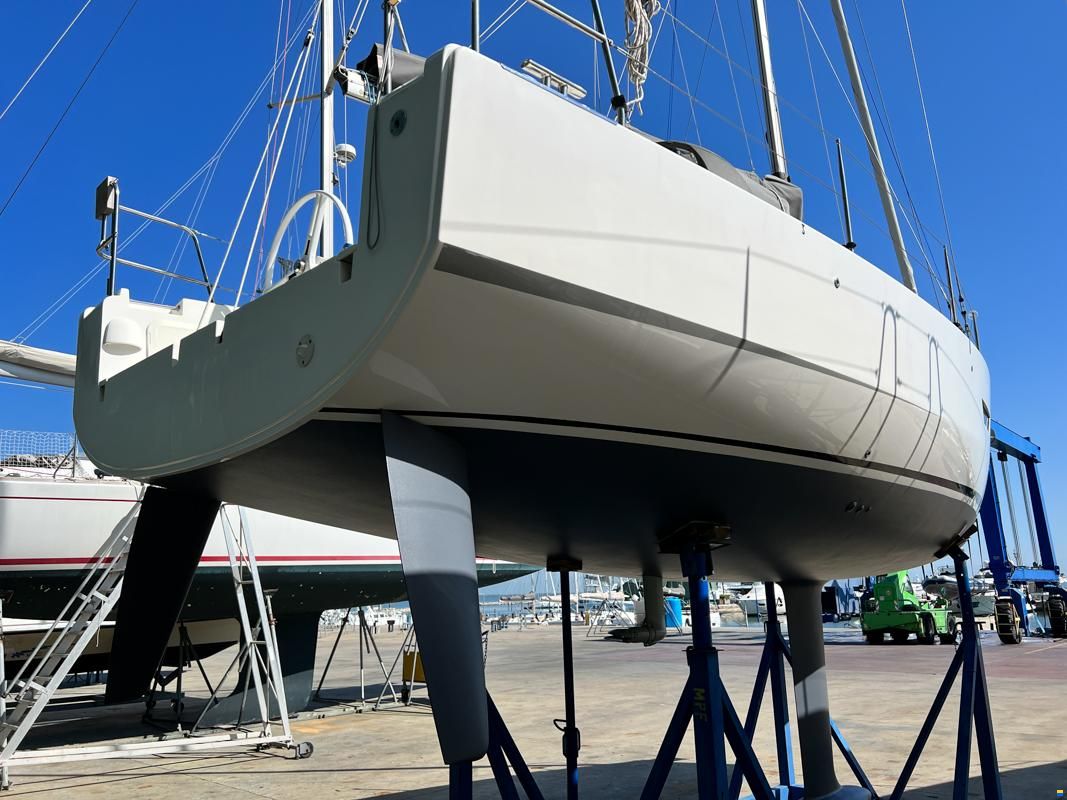 Elan 320