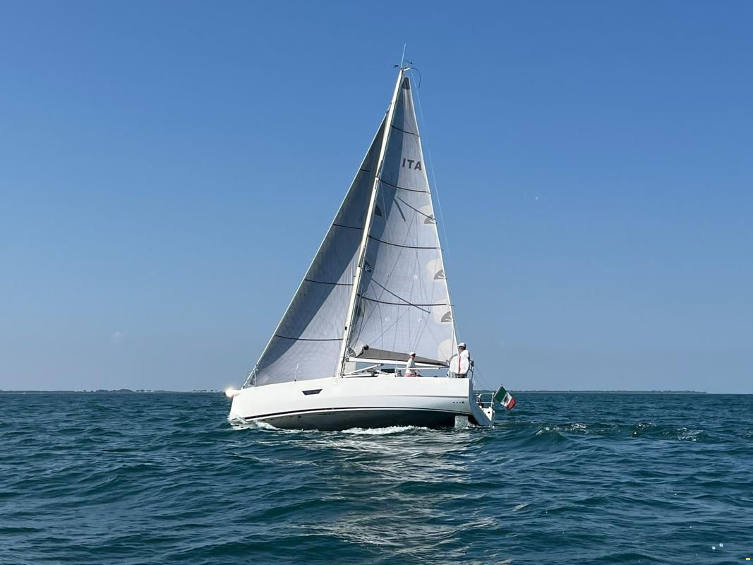 Elan 320