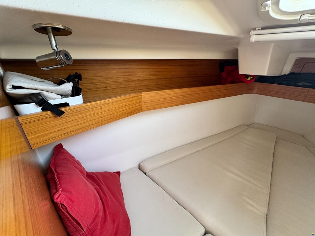 Elan 320
