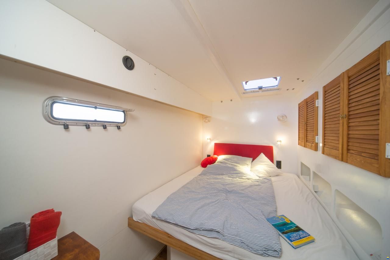 Bruce Roberts Cat 65