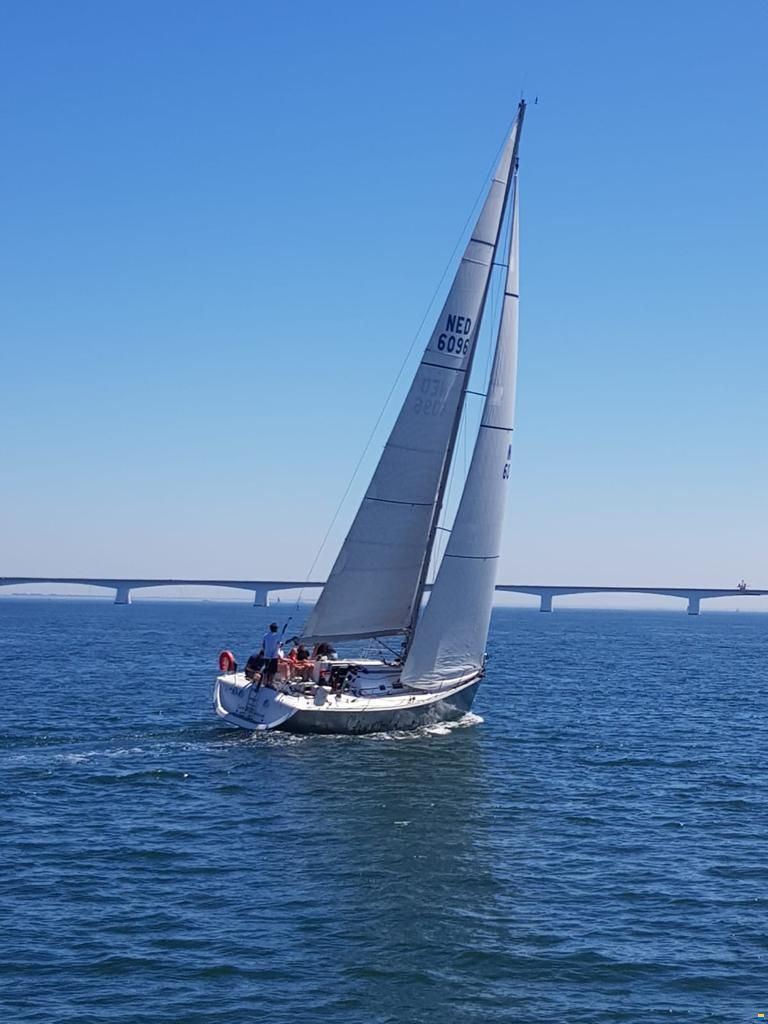 Beneteau First 40.7