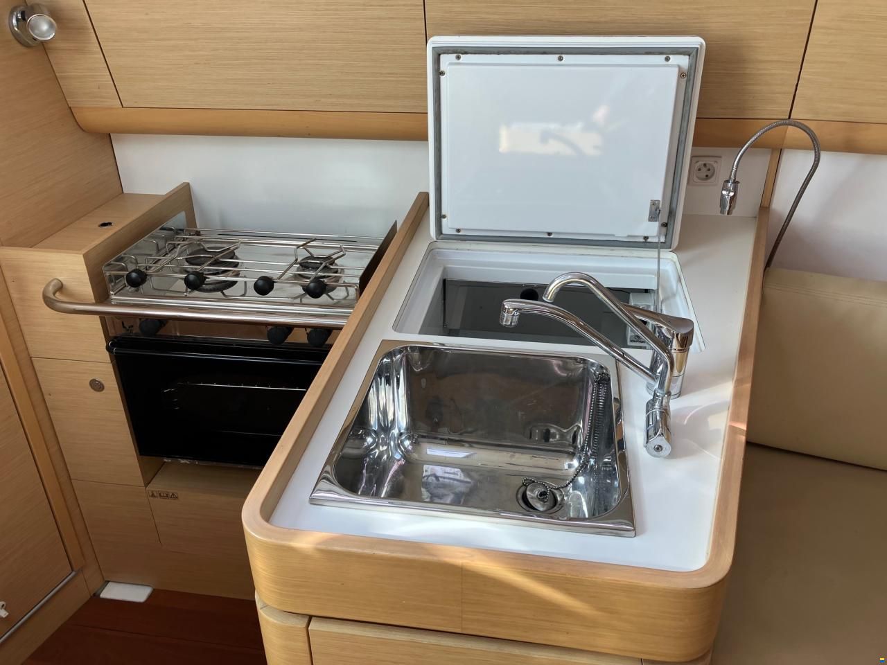 Beneteau First 35