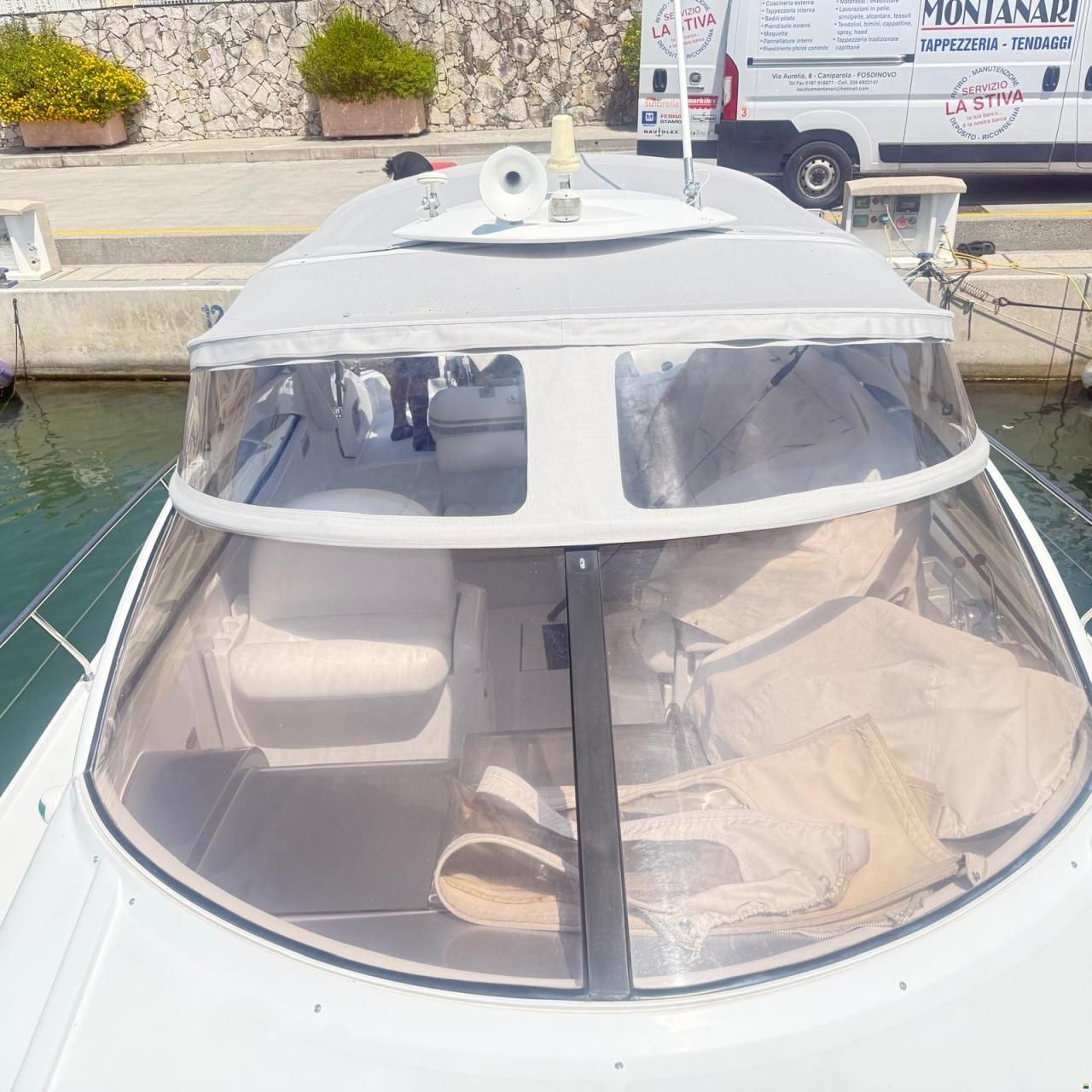 Pershing 37