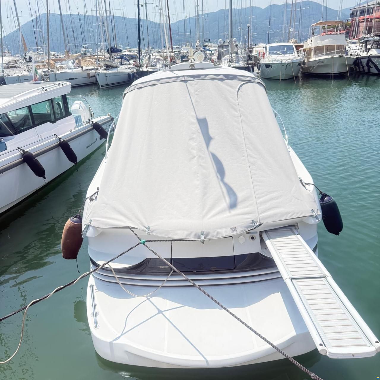 Pershing 37