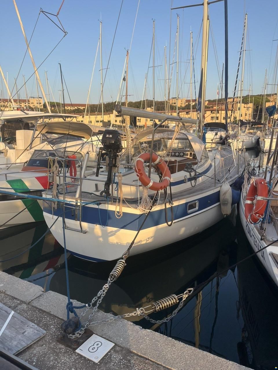 Hallberg-Rassy HR 352