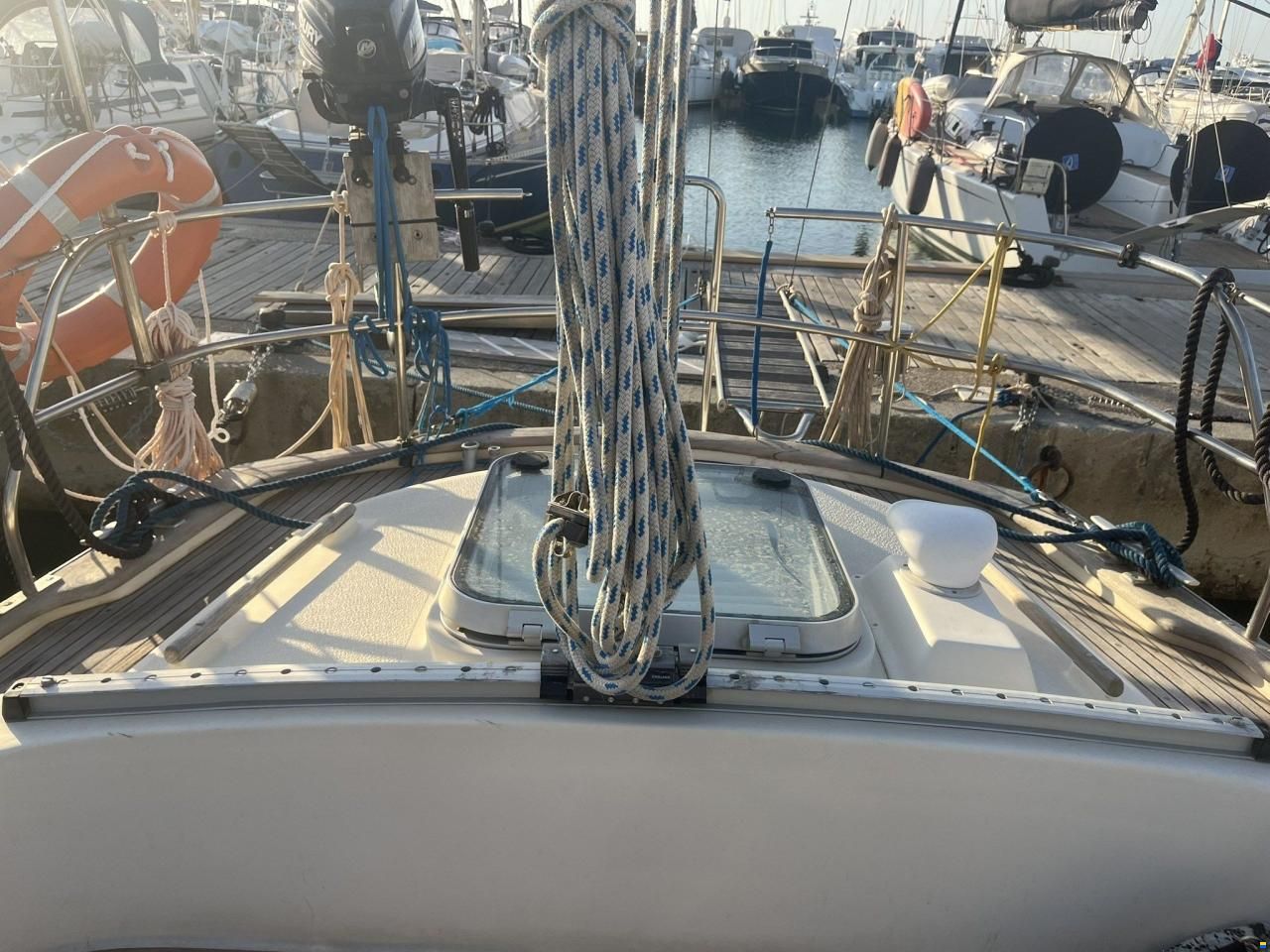Hallberg-Rassy HR 352