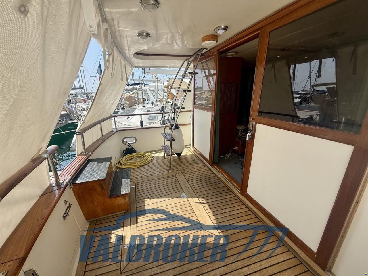 Hampton Yachts 50 Trawler