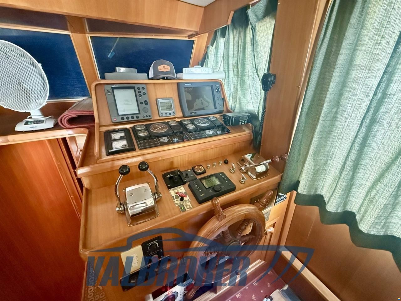 Hampton Yachts 50 Trawler