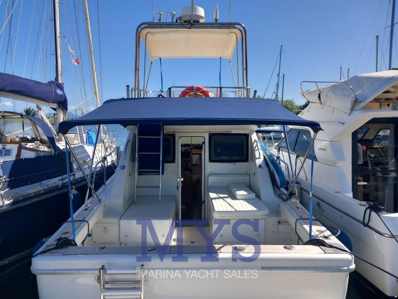Cayman 30 Fly