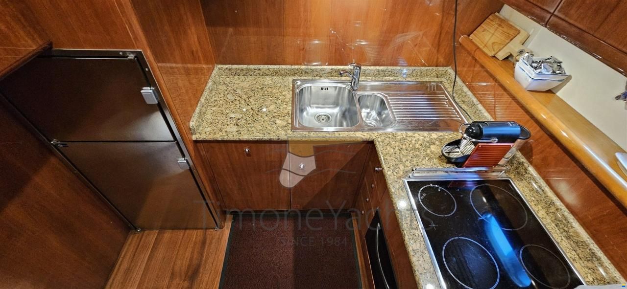 Ferretti 620