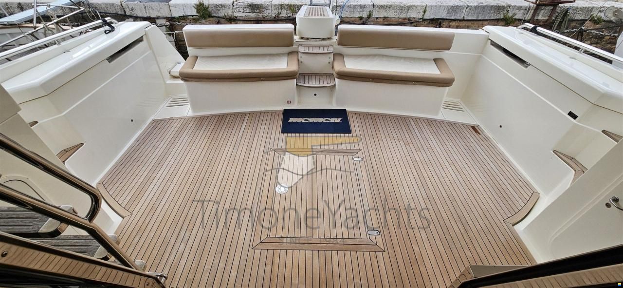 Ferretti 620