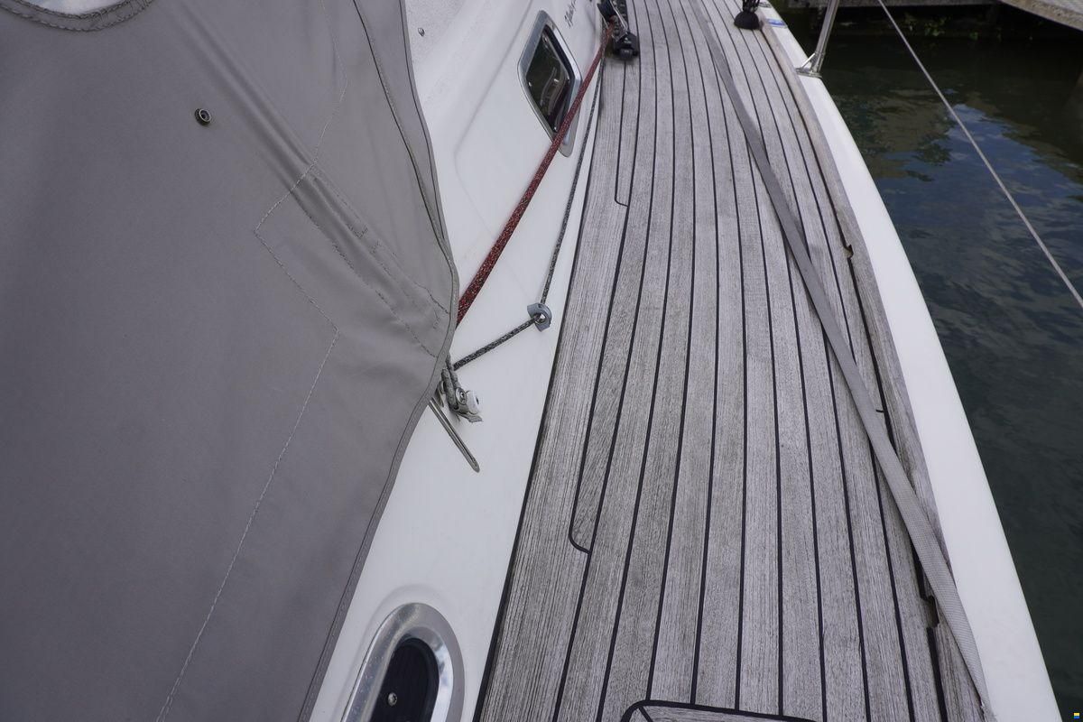 X-Yachts X 40
