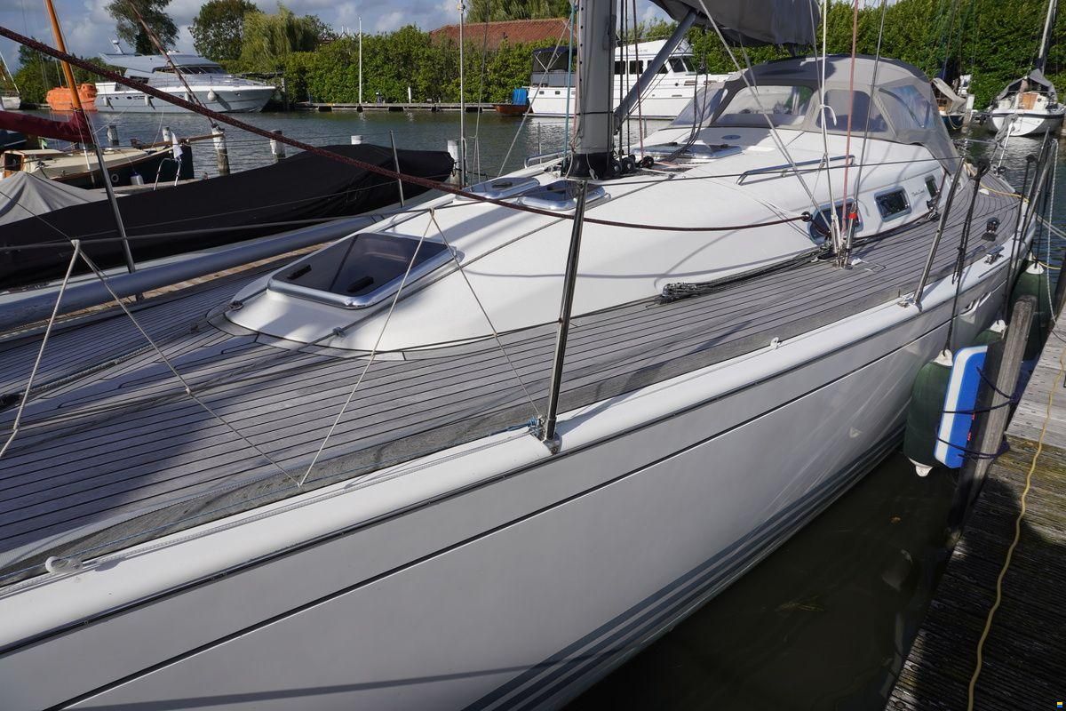 X-Yachts X 40