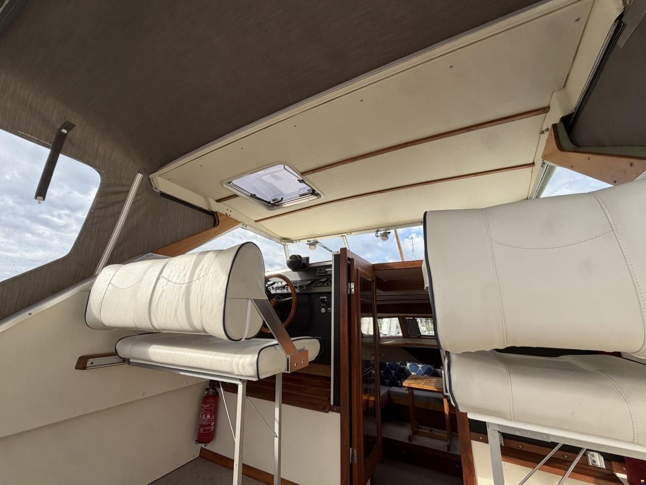 Coronet 27
