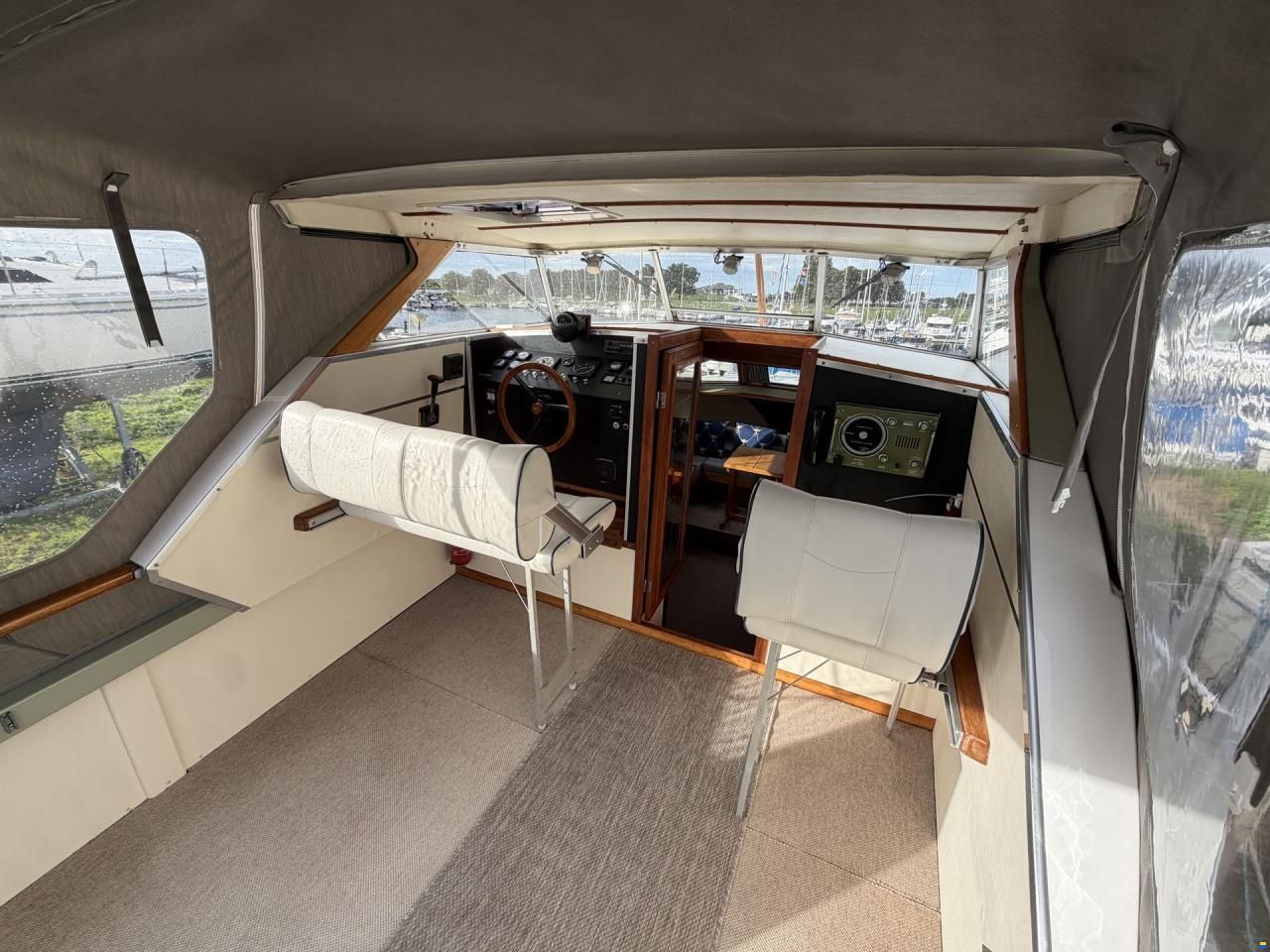Coronet 27