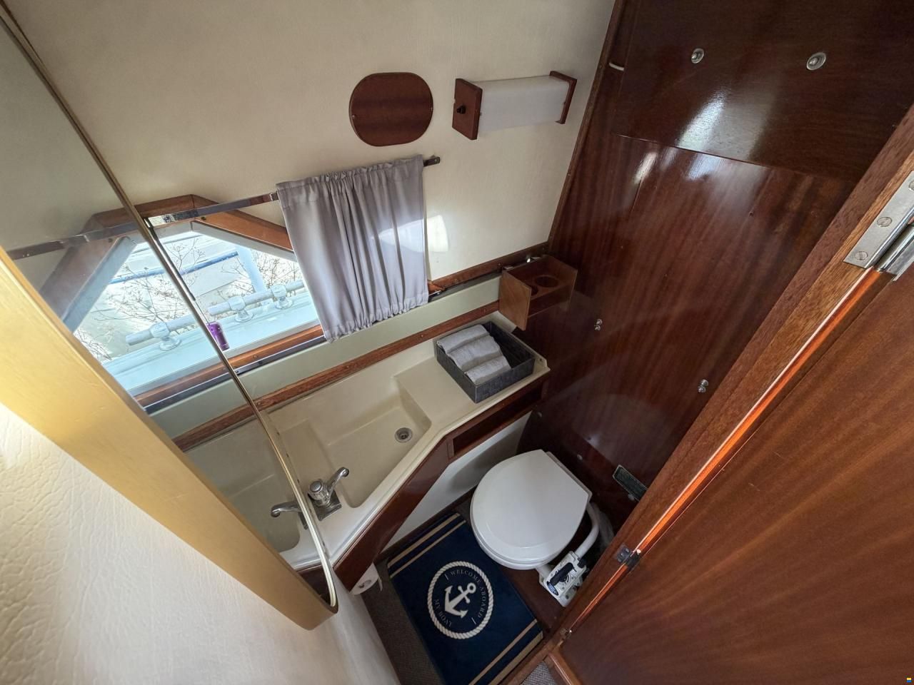 Coronet 27
