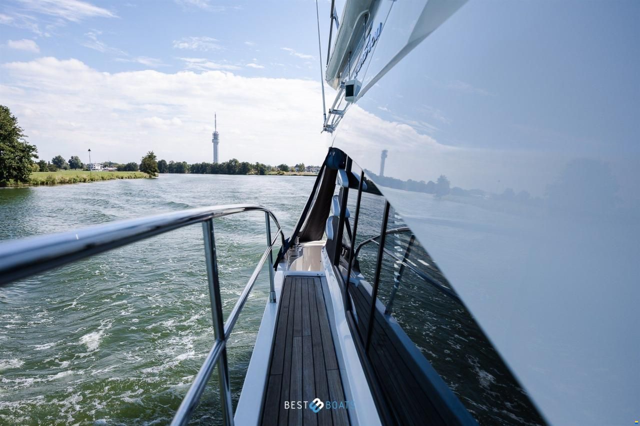 Fairline 58 Squadron
