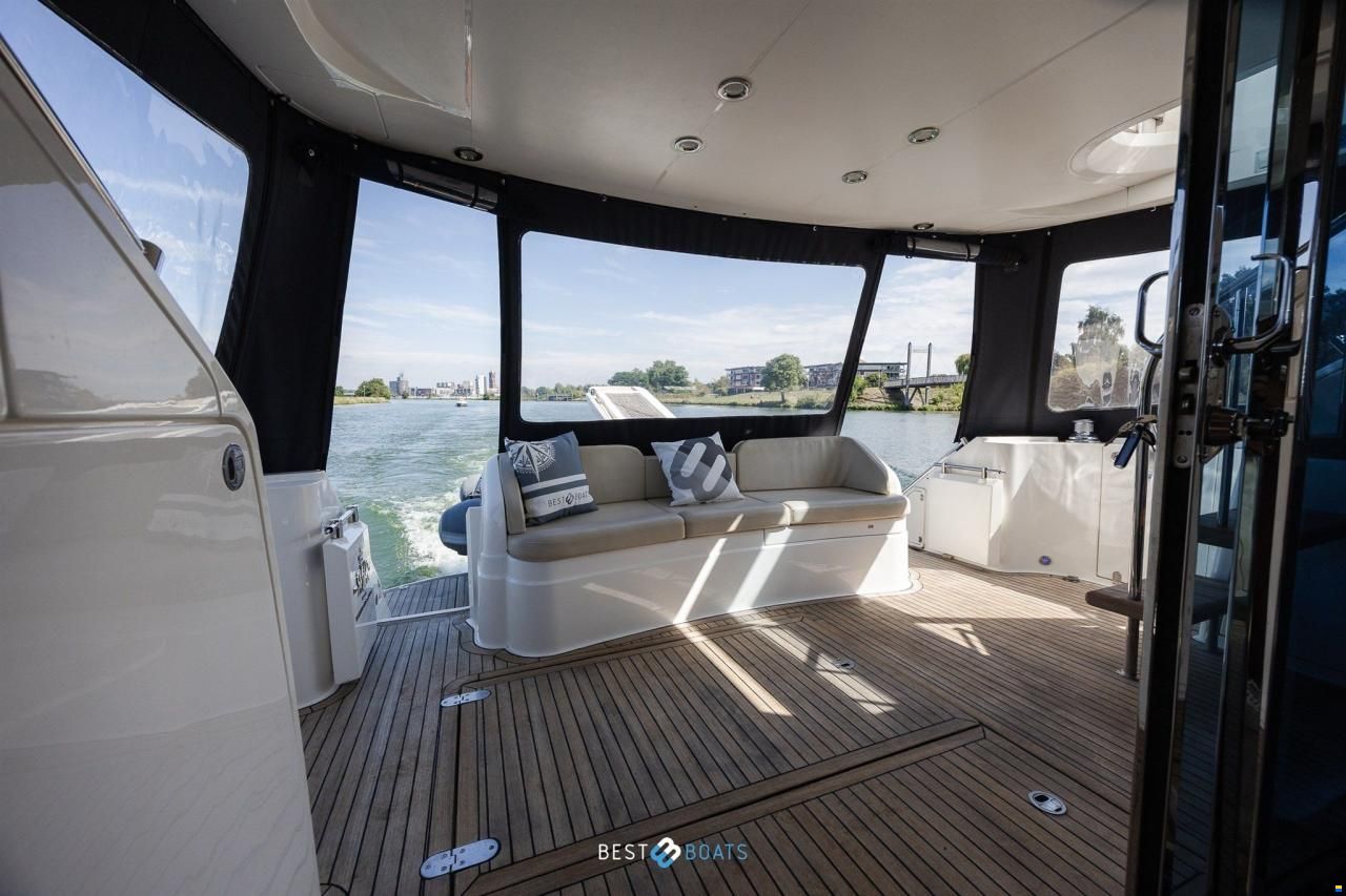 Fairline 58 Squadron