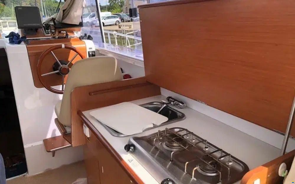 Beneteau Antares 760