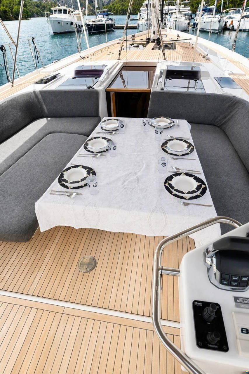 Hanse 575