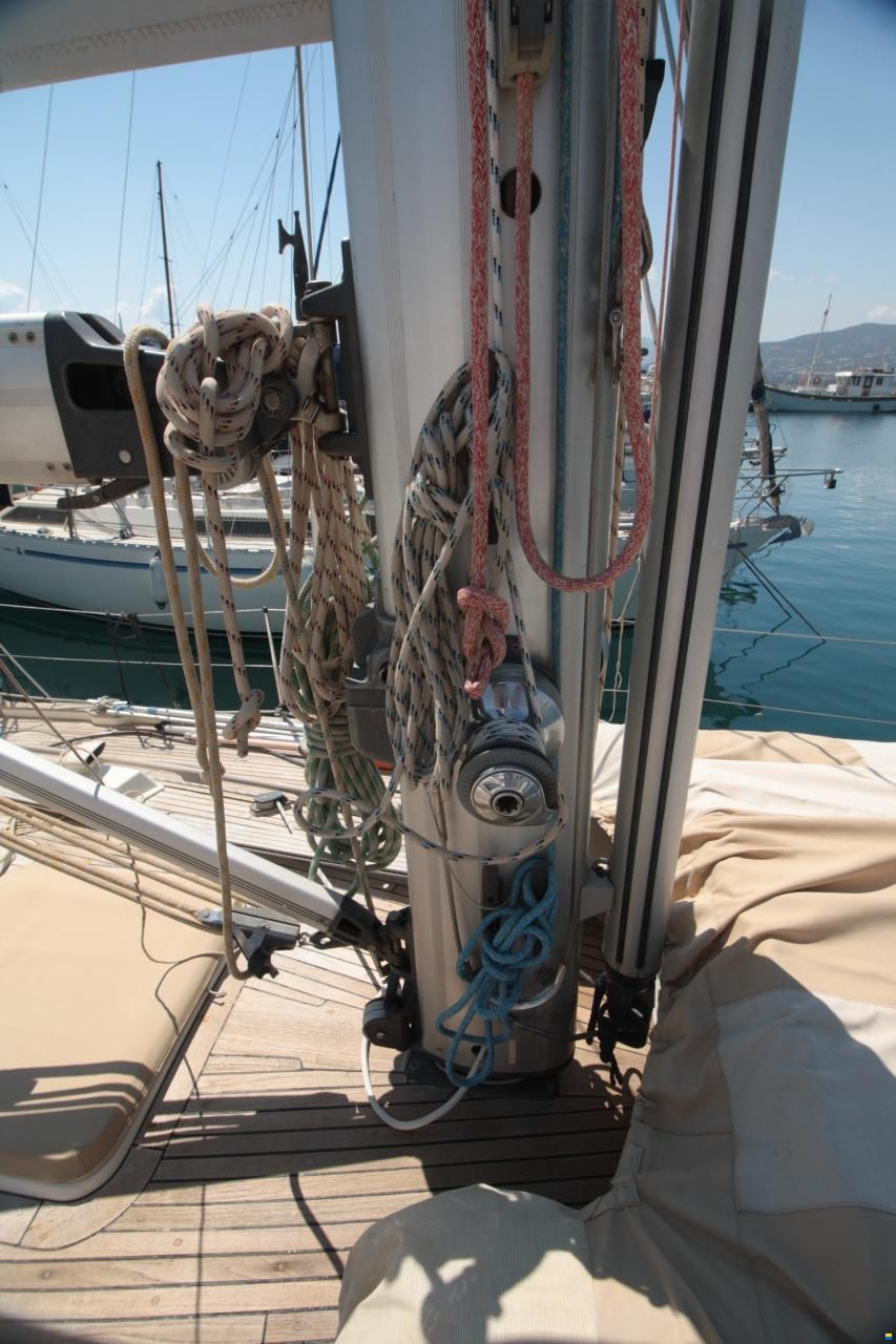 Hallberg-Rassy HR 42F MK II