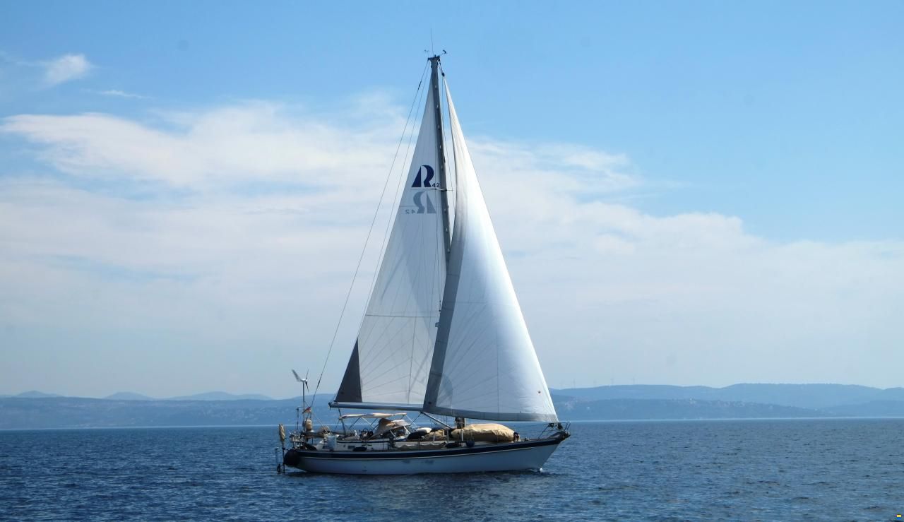 Hallberg-Rassy HR 42F MK II