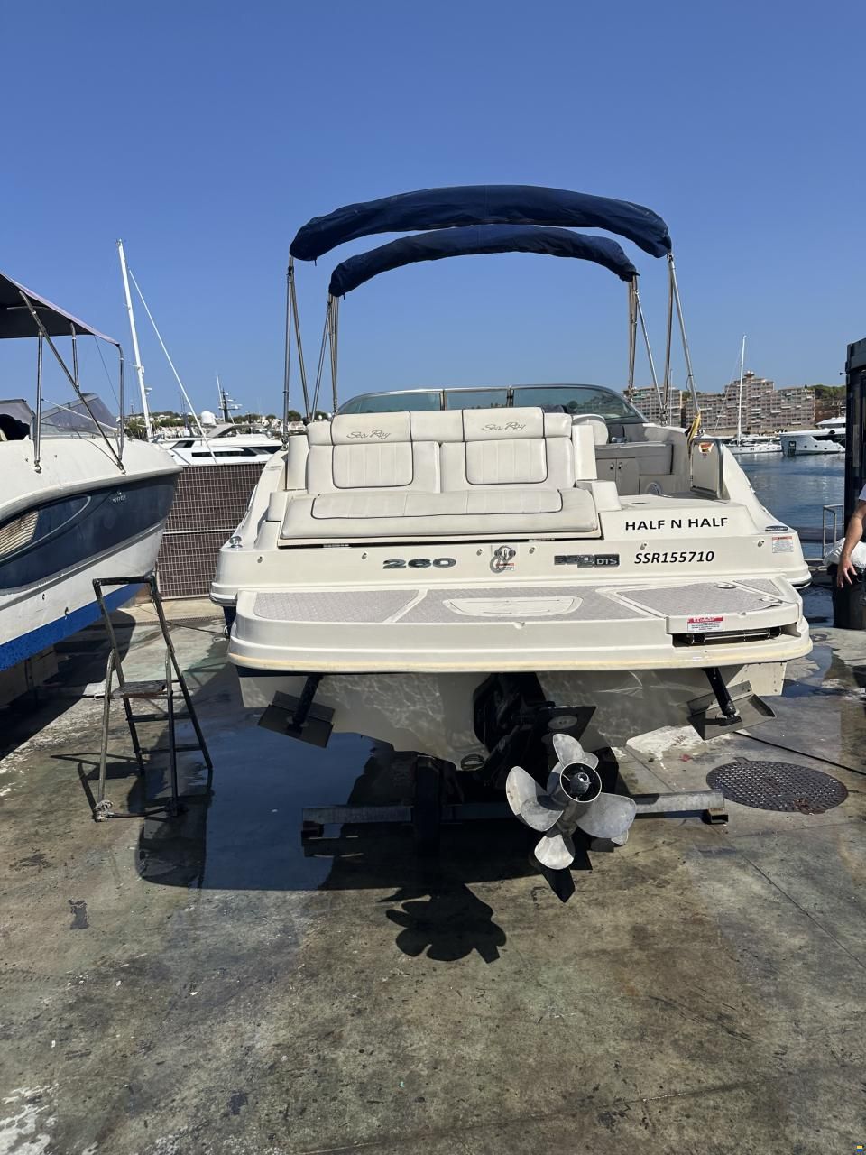 Sea Ray 260 Sundeck