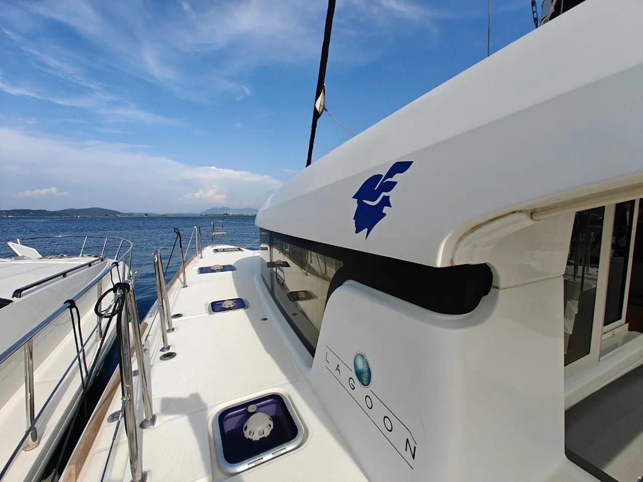 Lagoon 39